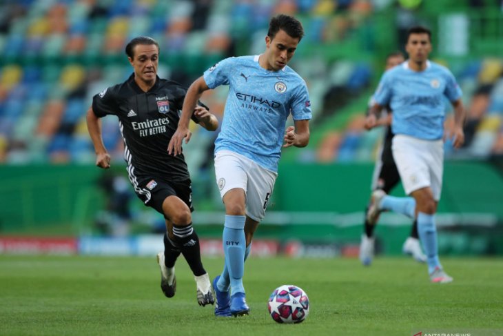 Pique cedera, Barcelona pilih transfer Eric Garcia dibandingkan Depay