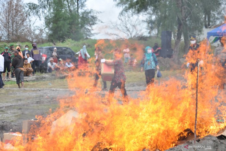 Pemusnahan Barang Milik Negara Bea Cukai