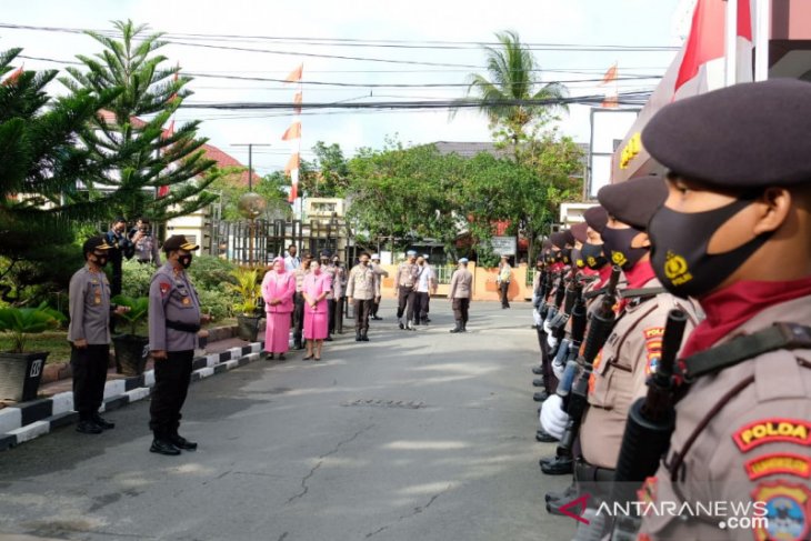 Jajar Kehormatan sambut Irjen Rikwanto sebagai Kapolda Kalsel