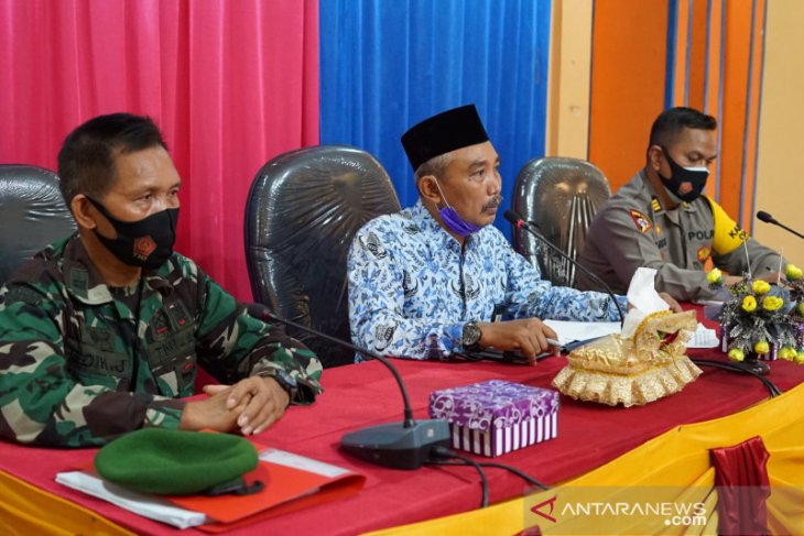 Pantau politik daerah Badan PB Kesbangpol HSS laksanakan rakor tim