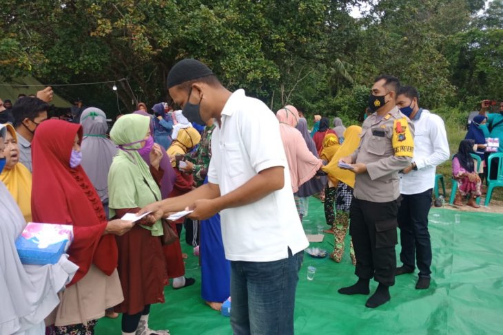 PT Timah santuni anak yatim dan lansia di Bangka Barat