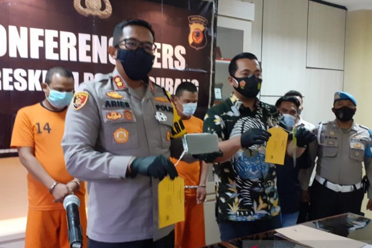Polisi tangkap dua pencuri di jalur pantura