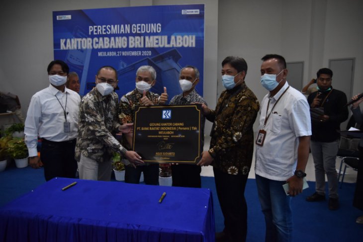 Direktur Manajemen Risiko resmikan Kanca BRI Meulaboh