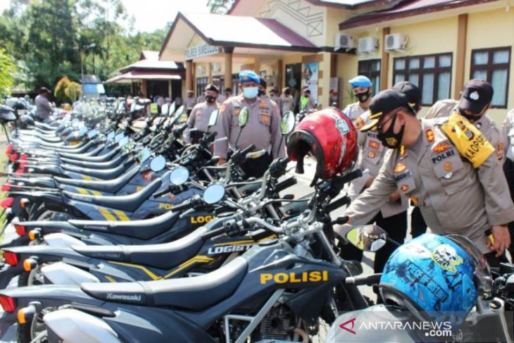 Tingkatkan Layanan Masyarakat, Kapolres Simeulue Periksa Kendaraan ...