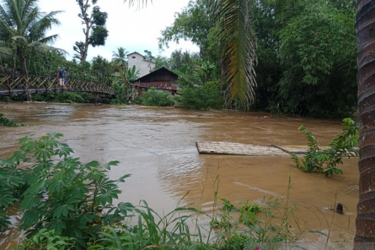 HST residents worry Benawa and Batang Alai Rivers simultaneousy overflowing