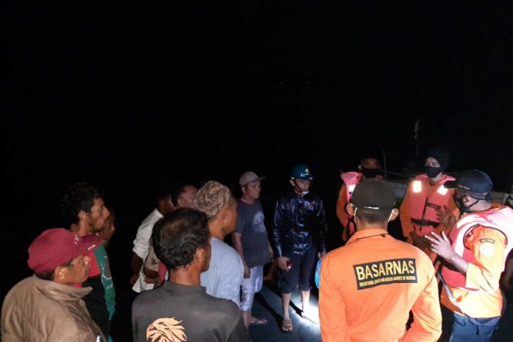 Basarnas Ternate cari seorang kakek hilang akibat terseret Arus
