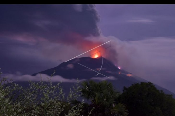 Erupsi gunung Ili Lewotolok