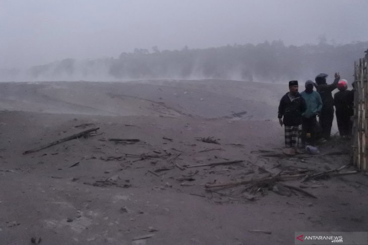 BPBD: Banjir lahar dingin Gunung Semeru masih terpantau aman