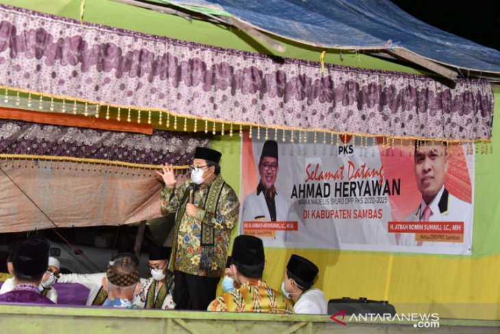 Ahmad Heryawan safari kemenangan Pilkada di Sambas