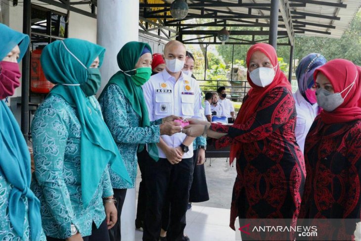 Ketua TP-PKK Kota Medan minta kader sosialisasikan Perwal AKB