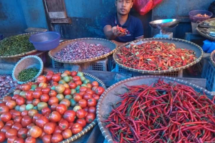 Harga cabai di pasar tradisional di Lebak naik signifikan