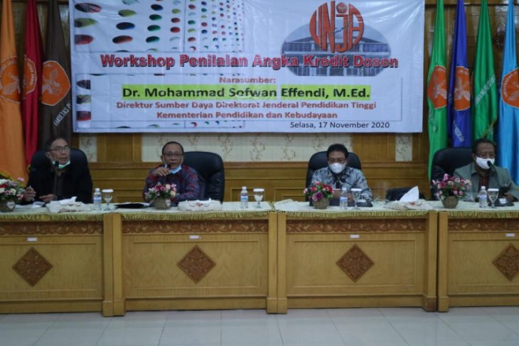 Unja gelar diklat tambah wawasan calon guru besar