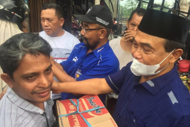 Zairullah bantu korban kebakaran Sungai Danau