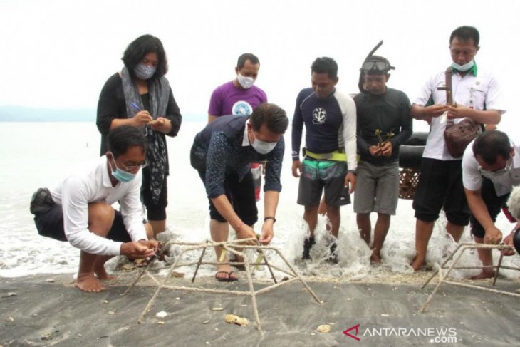 Bupati Klungkung lakukan