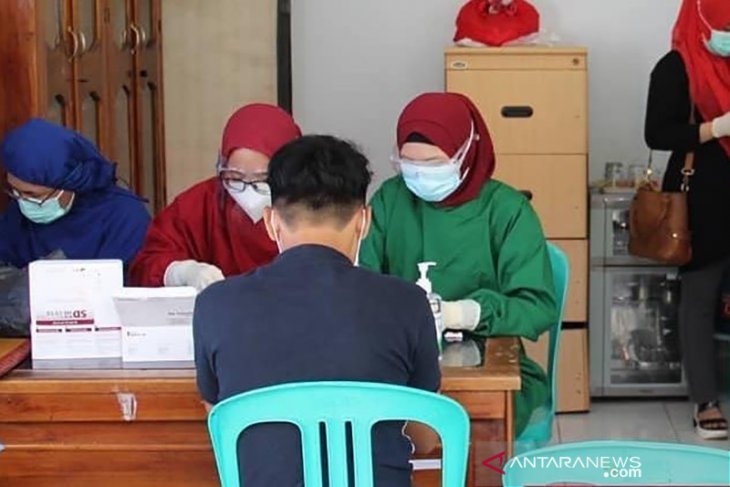 993 Bengkulu residents are infected with HIV / AIDS