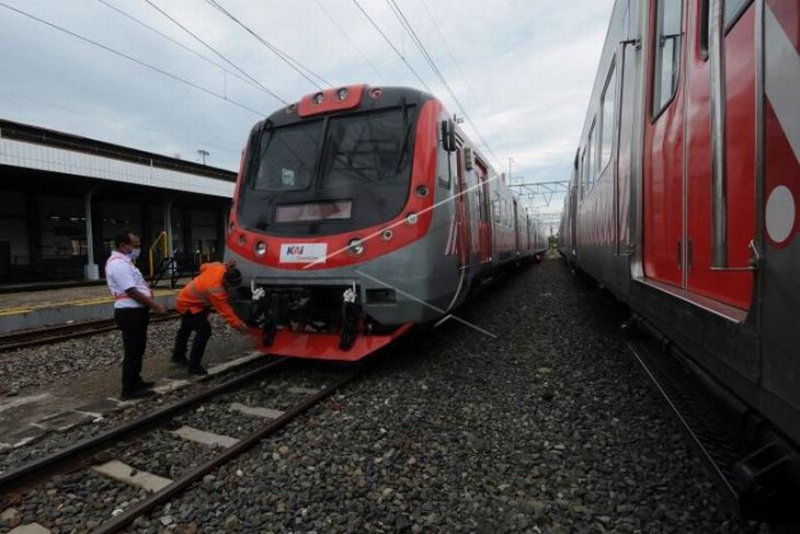 Uji coba KRL Jogja-Solo