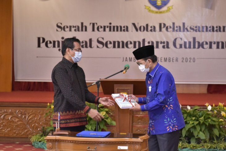 Habis masa cuti kampanye, Gubernur Jambi Fachrori Umar kembali bertugas