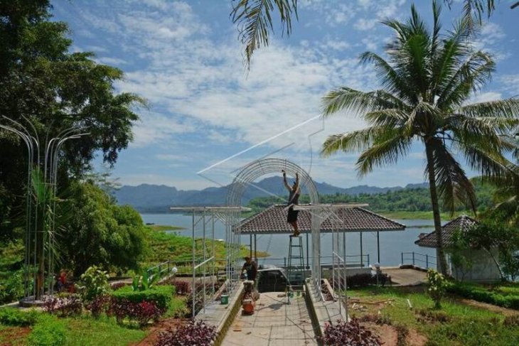 Pengembangan wisata Waduk Wadaslintang