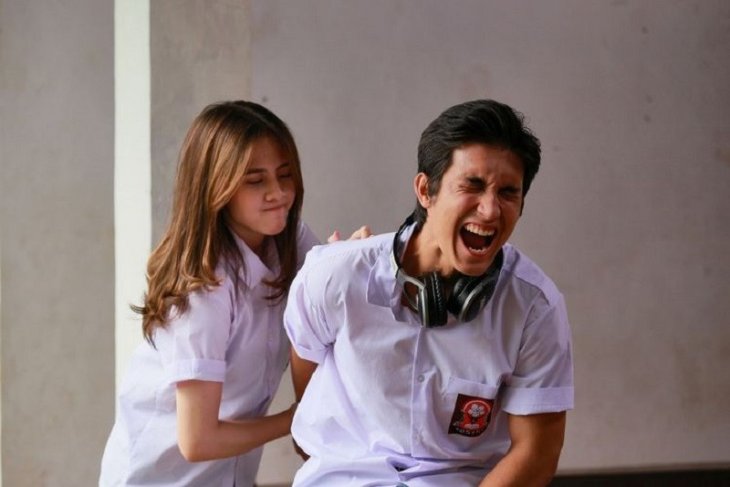 Adhisty Zara dan Junior Roberts bintangi serial