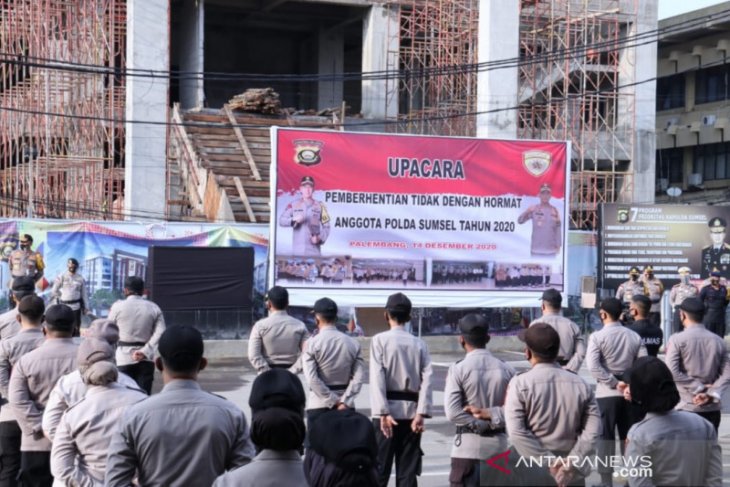 Delapan polisi nakal Sumsel dipecat