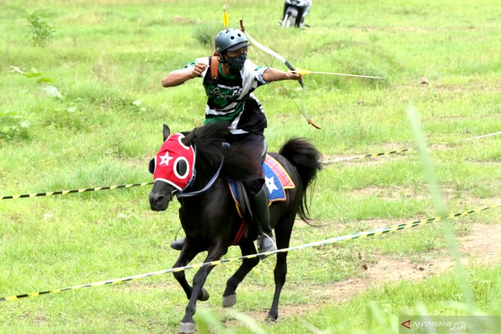 Mencari bibit atlet Horseback Archery