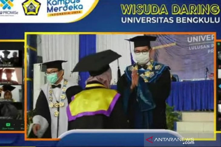 1.413 sarjana dari Universitas Bengkulu ikuti wisuda online