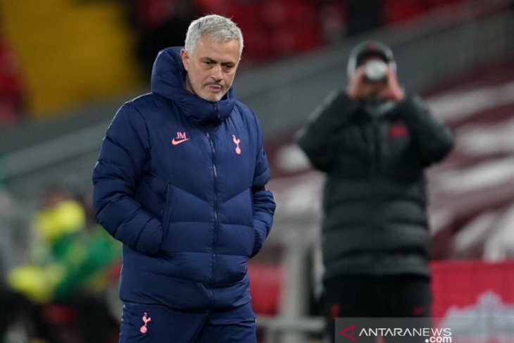 Jose Mourinho yakin timnya pantas menang lawan Liverpool