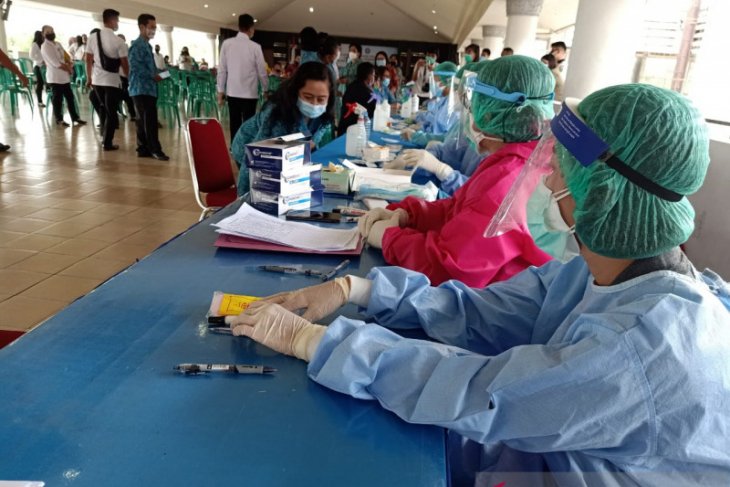 PKK Bengkayang gelar tes cepat COVID-19 gratis di Hari Ibu 2020