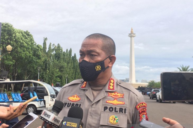 Hasil tes reaktif, 22 orang diduga pengikut Rizieq Shihab dibawa ke Wisma Atlet