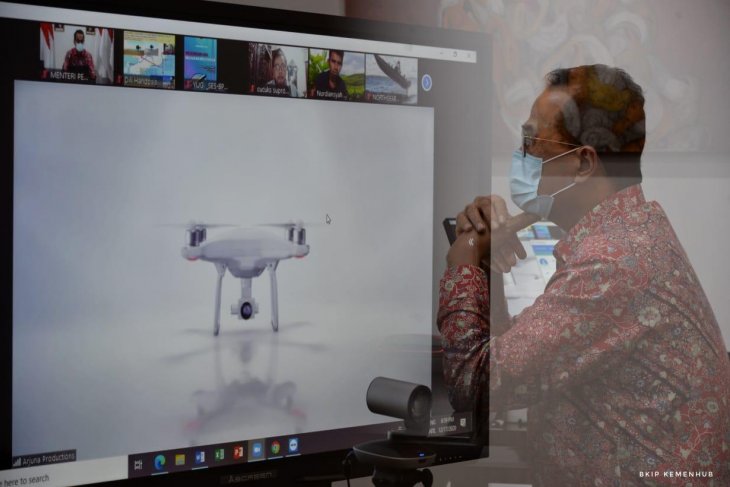 Menhub: Penggunaan drone perlu aturan seperti pesawat berawak