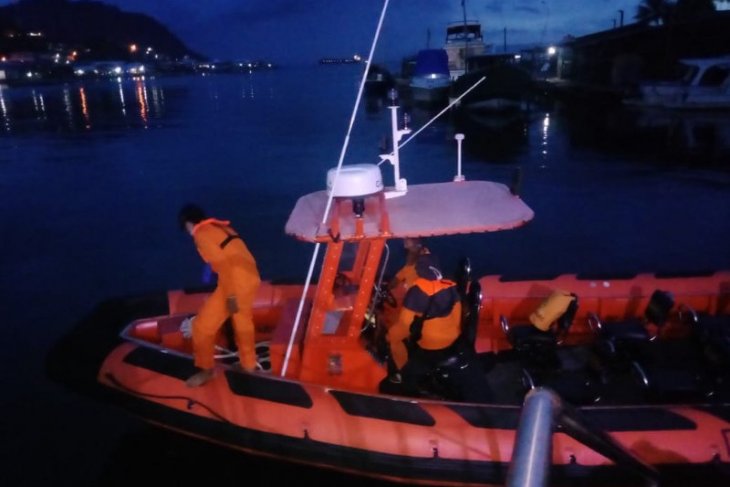 Tim SAR gabungan cari remaja hilang di Pantai