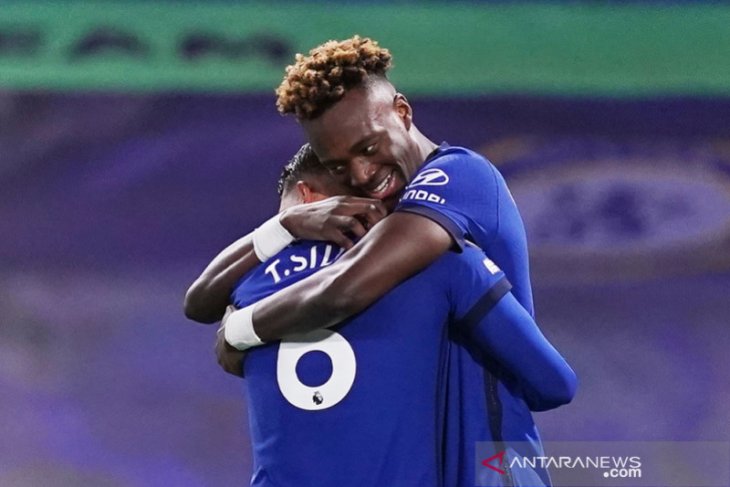Thiago Silva, Tammy Abraham antar Chelsea kembali ke jalur kemenangan di Liga Inggris