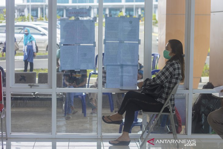 Layanan Rapid Test Antigen Di Bandara Syamsudin Noor
