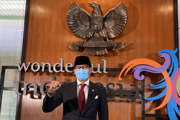 Sandiaga Uno diskusikan OK OCE dengan jajarannya di Kemenparekraf