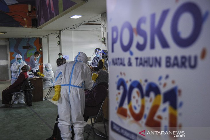 Tes cepat antigen di terminal Leuwi Panjang 