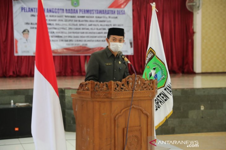 Plh Sekda Tanah Bumbu lantik puluhan anggota BPD