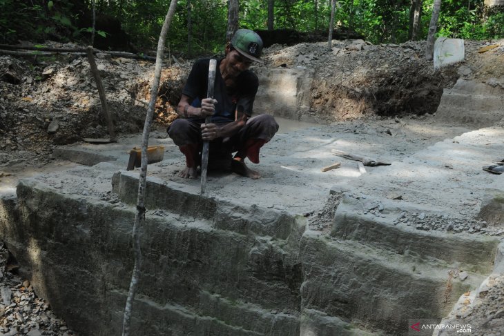 Tambang batu kumbung