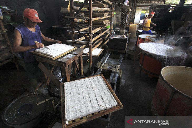 Harga kedelai melonjak 