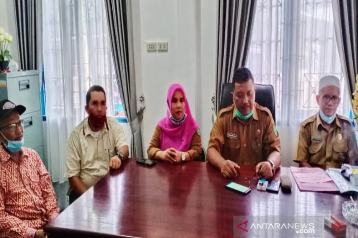 Belajar tatap muka di Madina kembali ditunda