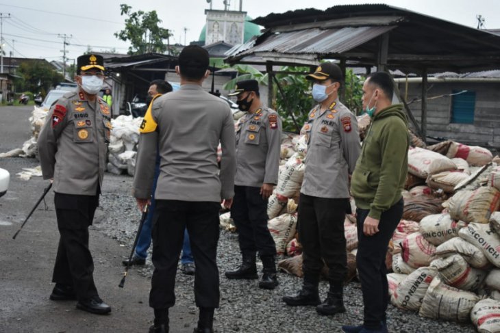 Markas Polsek Terentang di Kubu Raya terbakar