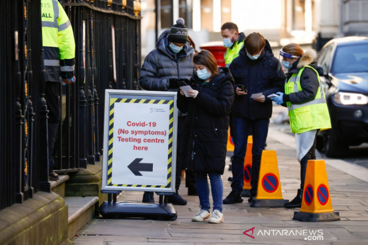 Inggris tutup lab COVID-19 yang salah berikan hasil tes