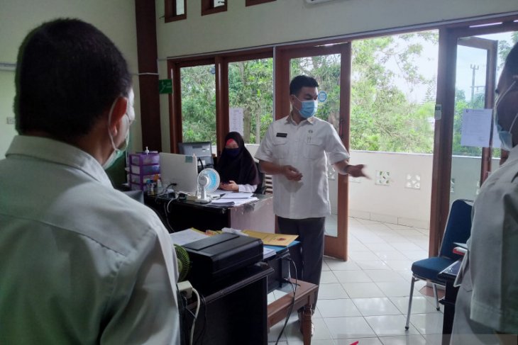 Sekda Naziarto pantau efektivitas kerja dari rumah OPD Pemprov Babel