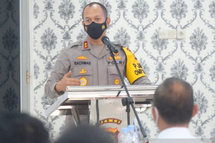 Kepala Polda Jambi memimpin rapat evaluasi penanganan kejahatan