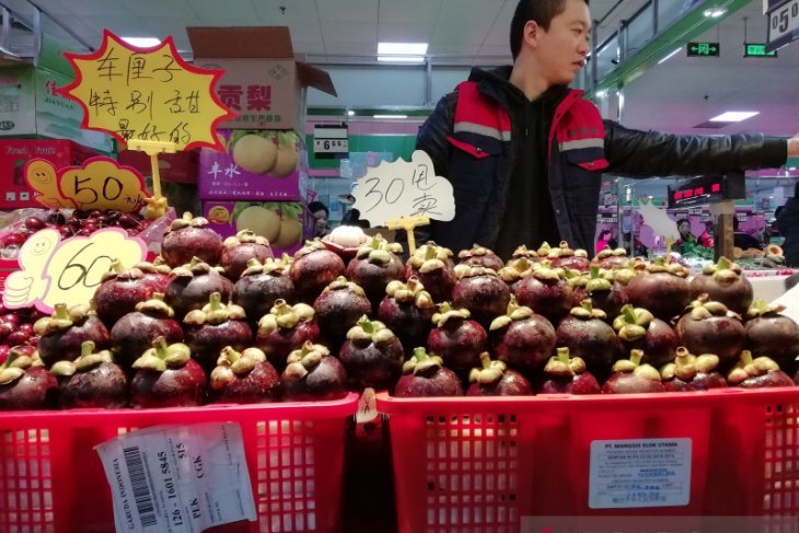 Defisit perdagangan Indonesia - China turun 66 persen