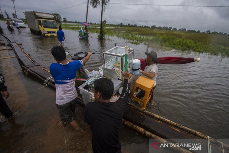 Dampak Luapan Sungai Martapura