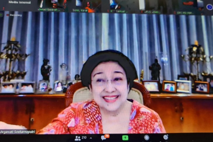 Megawati : masyarakat tingkatkan disiplin cegah COVID-19