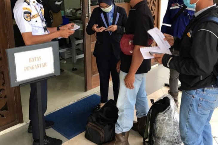 Aktivitas penerbangan di Bandara Bersujud kembali normal