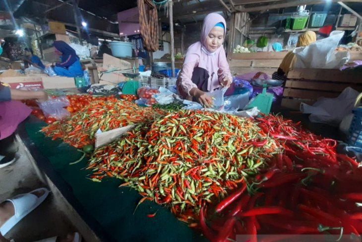 Harga cabai rawit di Tanjung Pandan naik Rp10 ribu per kilogram