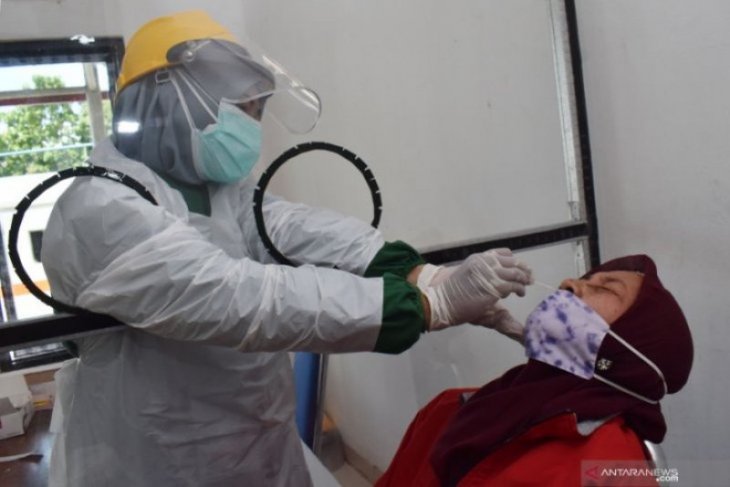 KAI tetap berlakukan tes cepat antigen untuk penumpang kereta jarak jauh