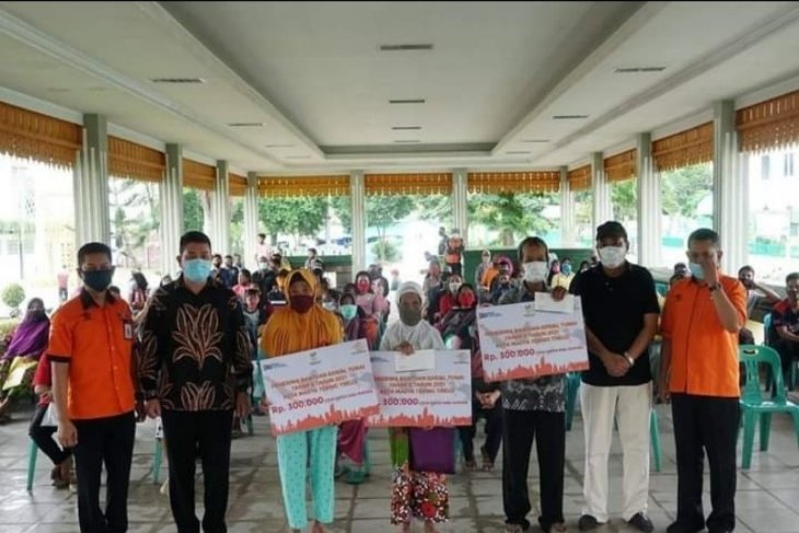 Wali Kota tinjau penyaluran BST tahap 10